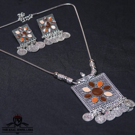 Silver multi Arghyaa Square Matt Finish Kundan Long Necklace Set A beautiful pendant with chain.